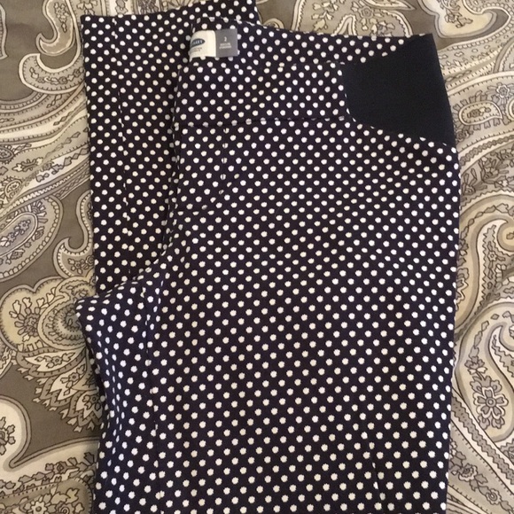 Old Navy Pants - Maternity Dress Pants Old Navy Pants - Maternity Dress Pants